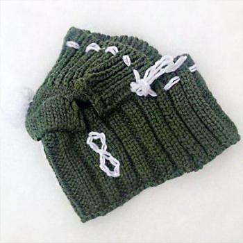 Chapeau en laine pour chiot