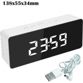 Reloj de mesa LED con USB y funciones múltiples