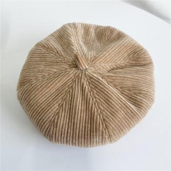 Chapeau de peintre style Hong Kong pour femme