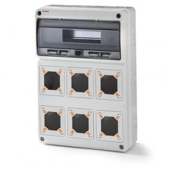 Caja modular Famatel 506x330x150 – 16 módulos, 6 tomas IP‑65