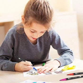 Künstlerische Doppelkopf Marker für Schule und Büro