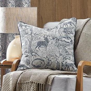 Furn Winter Woods Filled Cushion
