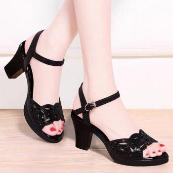 Elegant Black Mother Shoes with Rhinestones