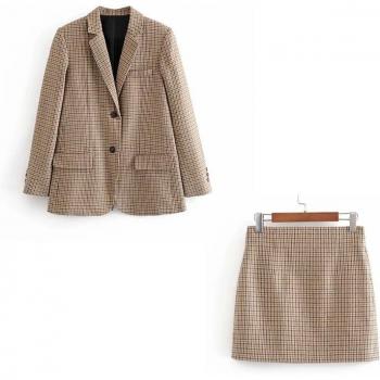 Vestido Ejecutivo de Falda y Chaqueta Plaid
