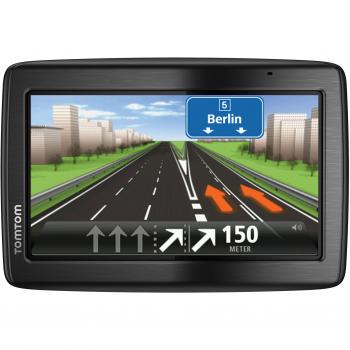 TomTom Via 135 M Europa 45 Länder TMC Bluetooth Stauwarnung Lebenslange Updates