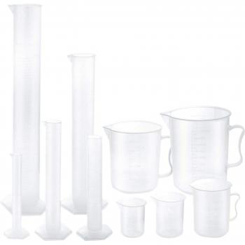 Set de Cilindros Graduados y Vasos de Plástico – 5 unidades, rango 10‑250 ml