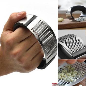 Quick Garlic Mincer Tool