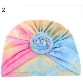 Weibliche Headwear: Bunt gefärbter Hijab-Kapitelturban