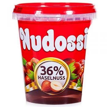 Nuss-Nougat-Creme mit Haselnüssen