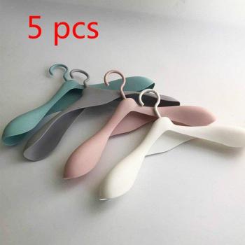 Premium Thick Plastic Closet Hangers – 10 Piece Kit