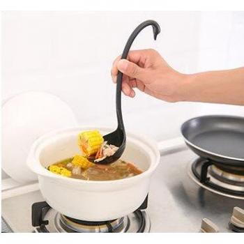 Cuchara de Sopa con Diseño Creativo