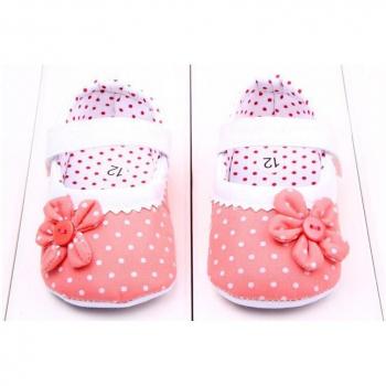 Zapatos infantiles con lunares de retales MSMAX
