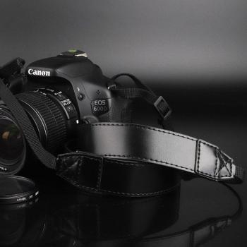 Sangle d'épaule «Retro Comfort PU» compatible avec Sony A7 et dérivés (A7R, A77, A99)