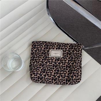 Pochette de rangement maquillage léopard