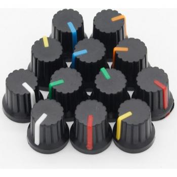 12 Kunststoff Rändelknöpfe für Potentiometer