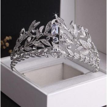 Baroque Crystal Bridal Jewelry Set with Necklace and Earrings