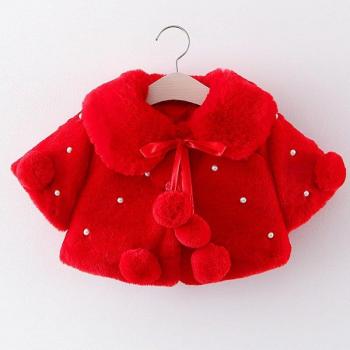 Abrigo cálido para niños con detalles de perlas