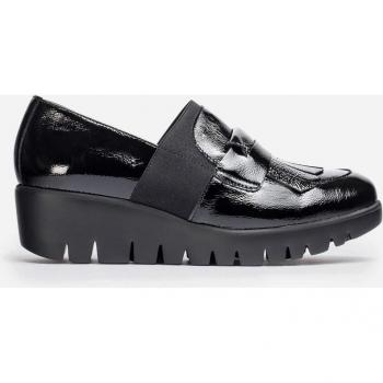 Mocasines de charol con cuña y flecos modelo C33301 (negro)