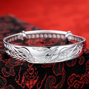 Pulsera de Diseño Elegante en Plata Ajustable