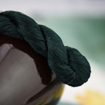 Fils de soie pour point de croix