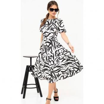 Elegancia ISSA Plus: Vestido Regular Fit de Color Blanco