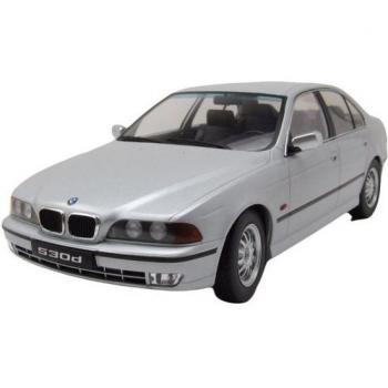 Maßstab 1:18 BMW 530d E39 1995 in Silber