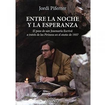 Entre la noche y la esperanza (Tapa blanda con solapas).