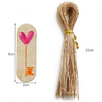 Envoltura festiva: etiquetas colgantes de papel kraft