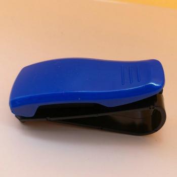 Accessoire de Voiture : Boîte à Lunettes et Stylo