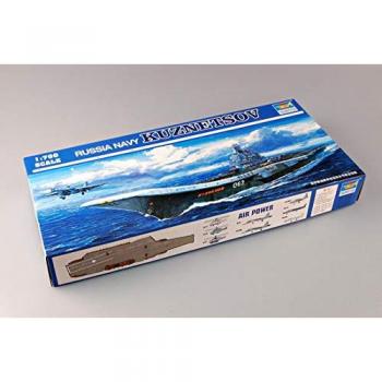 Maquette du Porte-Avions Soviétique Kuznetsov