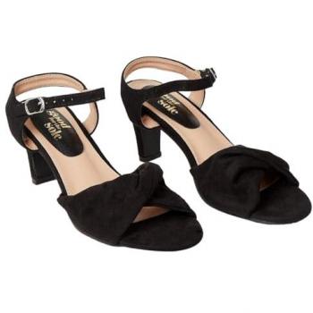 Two‑Step Trisha Heels – Wide Fit, Natural Black