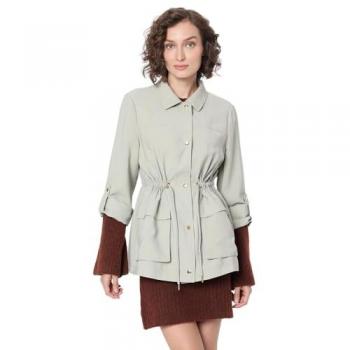 Parka Vero Moda para mujer, modelo Jasmine, color verde, con cuello camisero y mangas ajustables