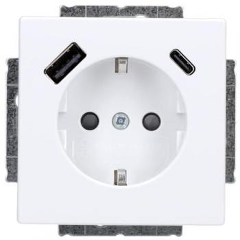 Schuko Socket with USB Charging Ports
