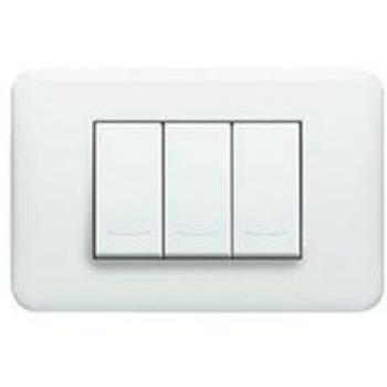 Legrand Placca Serie Cross 6 Posti Bianca (680549)