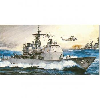 U.S.S. CG‑47 Ticonderoga Class Cruiser – Plastic Model 1/350