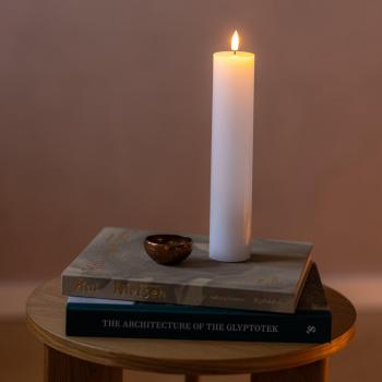 Luna Vit LED-ljusblock Ø 5 x 25 cm