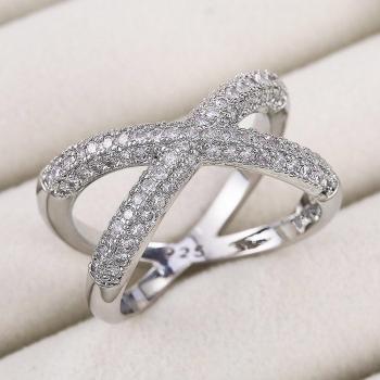 Huitan Funkelnder Kreuz-Ring für Frauen