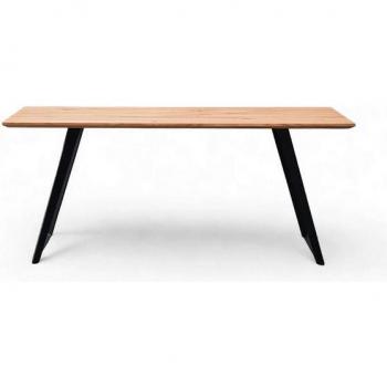 Talwiese „U‑Form“ Esstisch – Wildeiche massiv geölt, erhältlich in beige oder schwarz (B160 cm)