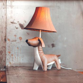 Happy Lamps, Tischlampe, Waldi der Dackel (470 lm)