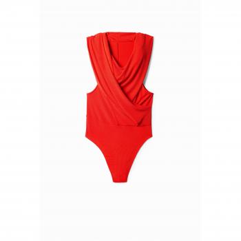Body com Capuz Vermelho Nathy Peluso