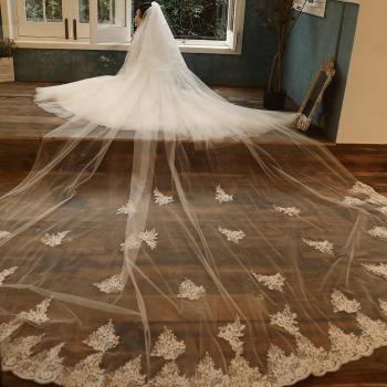 MYYBLE Hochzeitsschleier Lange Kathedrale Spitze Rand mit Kamm Zubehör