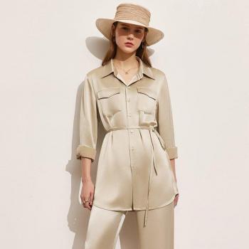 Camiseta de acetato de lujo para mujer