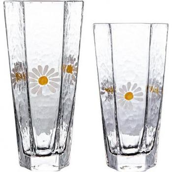 Daisy Blossom Six-Sided Wine Mug – Hand‑Painted Edition