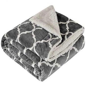 Dual Sided Microlight to Berber Blanket