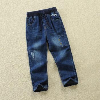 Bebé estilo urbano: Jeans largos con detalle