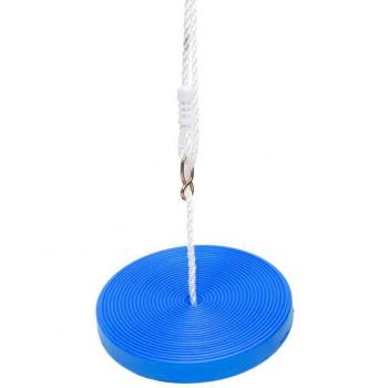 Columpio de juguete para árboles en el patio