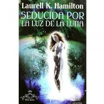 Seducida por luz luna