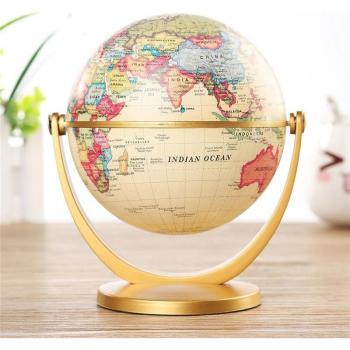 12 cm Retro‑Erde – drehbarer Globus mit farbiger Ozeankarte
