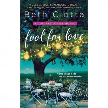 Fool for Love: A Cupcake Lovers Novel