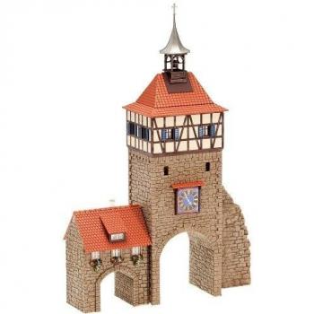 H0 Scale City Gate with Gate House
